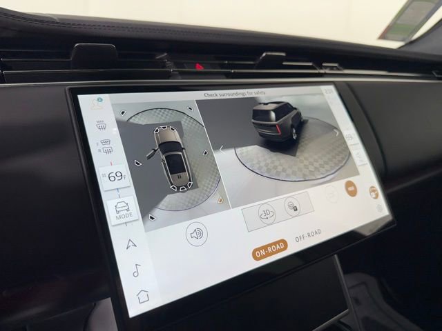 New 2025 Land Rover Range Rover SE image 18