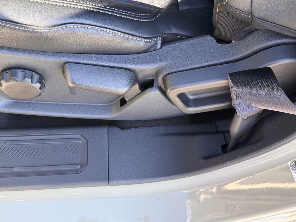 New 2026 Ford Bronco Badlands image 17