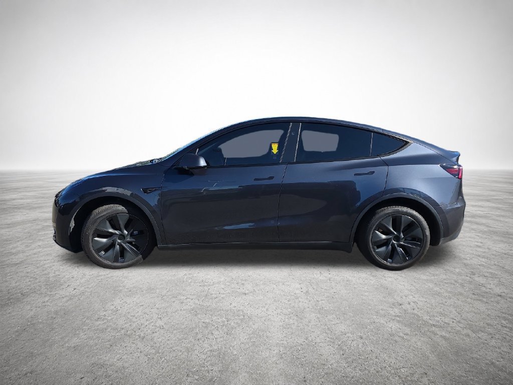 Used 2024 Tesla Model Y Long Range AWD/4WD image 4