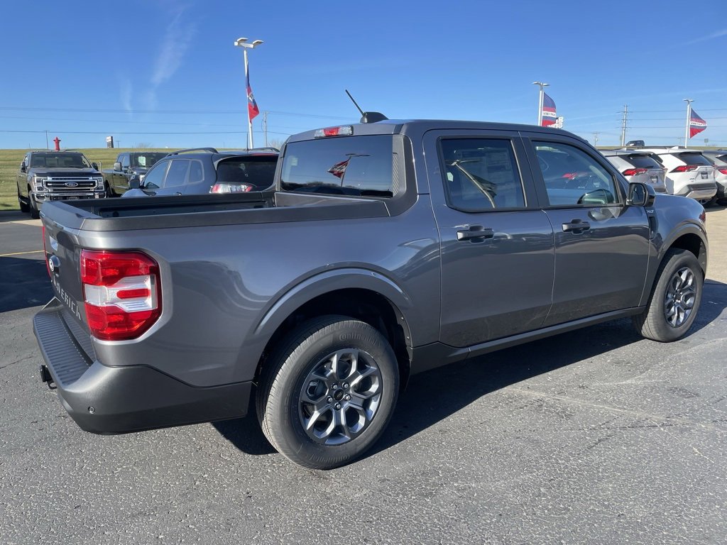 New 2025 Ford Maverick XLT w/ XLT Luxury Package image 4