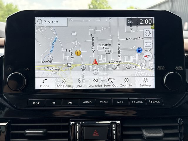 Certified 2025 Nissan Pathfinder Platinum AWD/4WD image 9