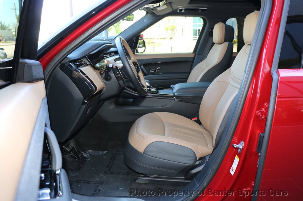 Used 2024 Land Rover Range Rover Sport Dynamic SE AWD/4WD image 27