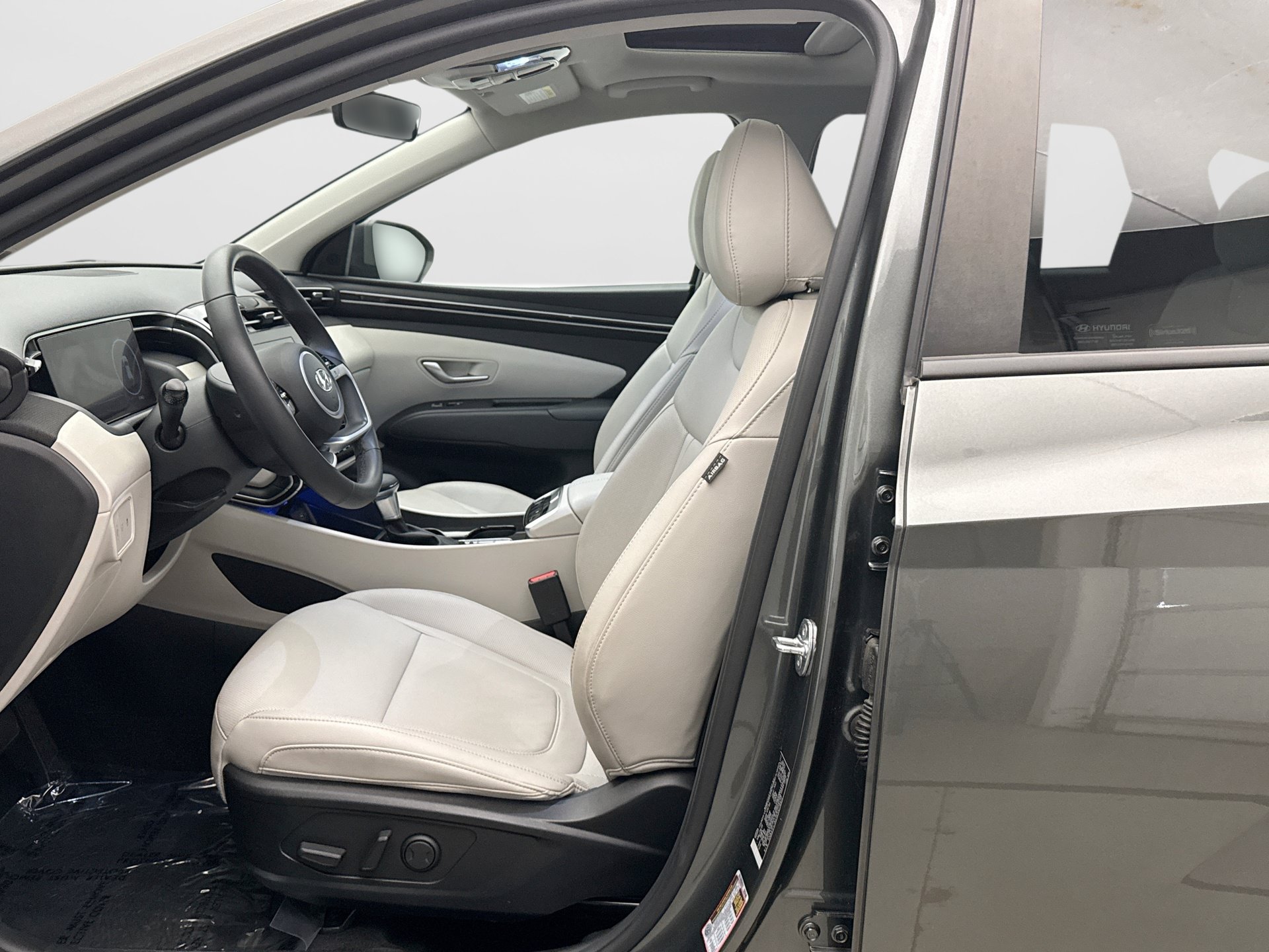 Used 2023 Hyundai Tucson SEL w/ Convenience Package AWD/4WD image 11
