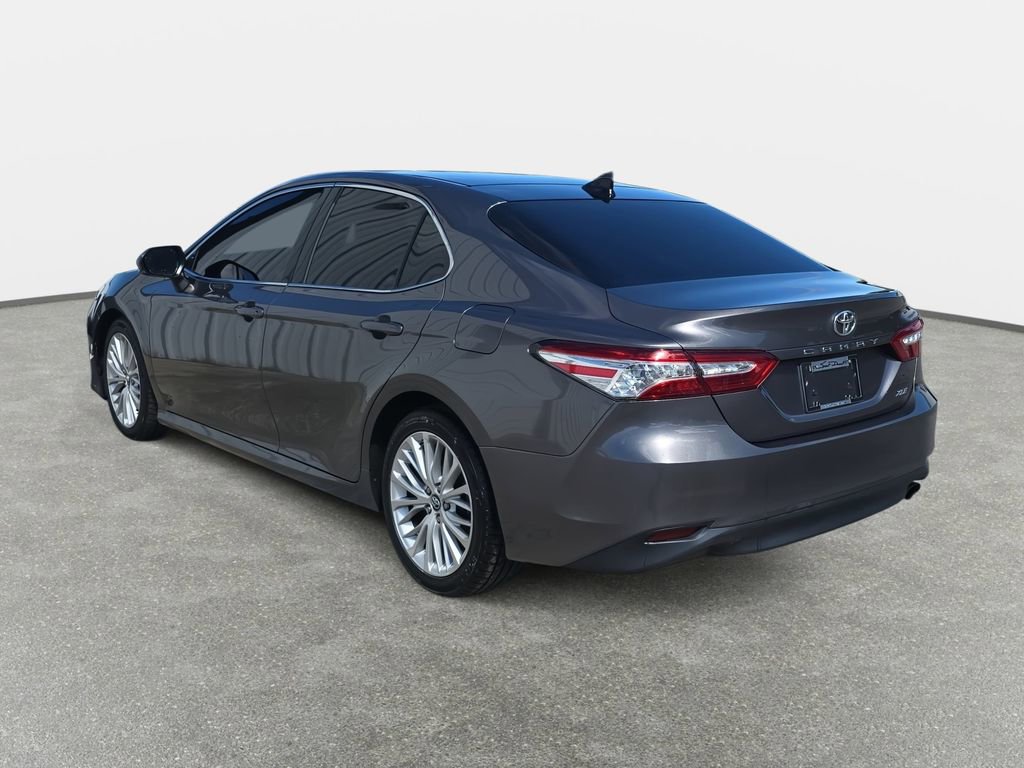 Used 2019 Toyota Camry XLE w/ Navigation Package image 7