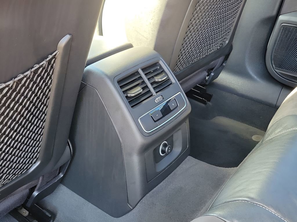 Used 2018 Audi S4 Prestige w/ Prestige Package image 13