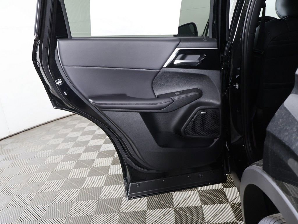 New 2026 Mitsubishi Outlander LE FWD image 20