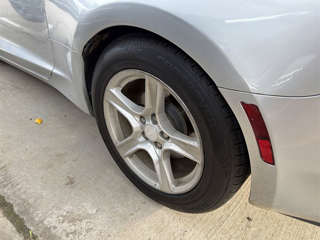 Used 2017 Chevrolet Camaro LT image 5