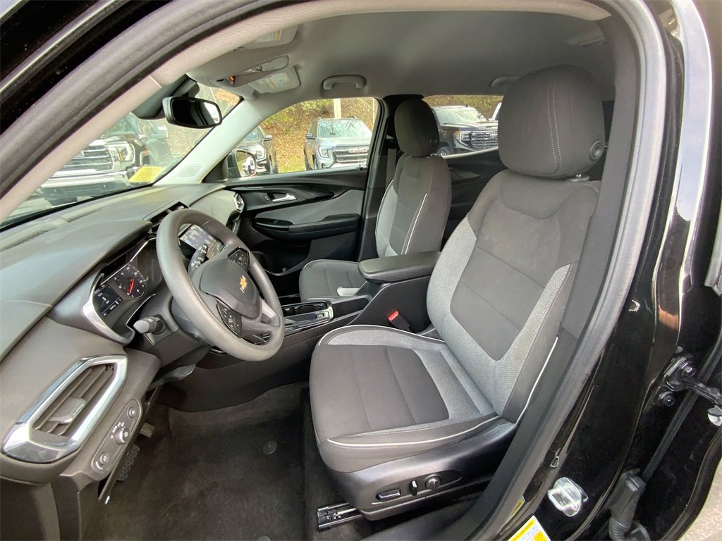 Used 2021 Chevrolet TrailBlazer LT w/ Convenience Package image 19