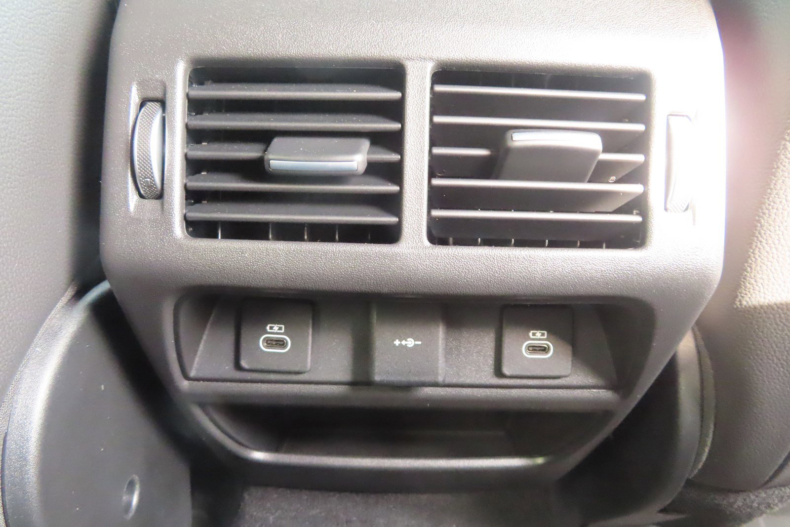 Used 2023 Land Rover Discovery Sport S R-Dynamic image 37