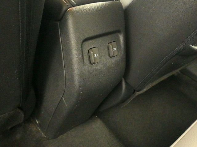 Used 2021 Nissan Kicks SR w/ SR Premium Package image 12