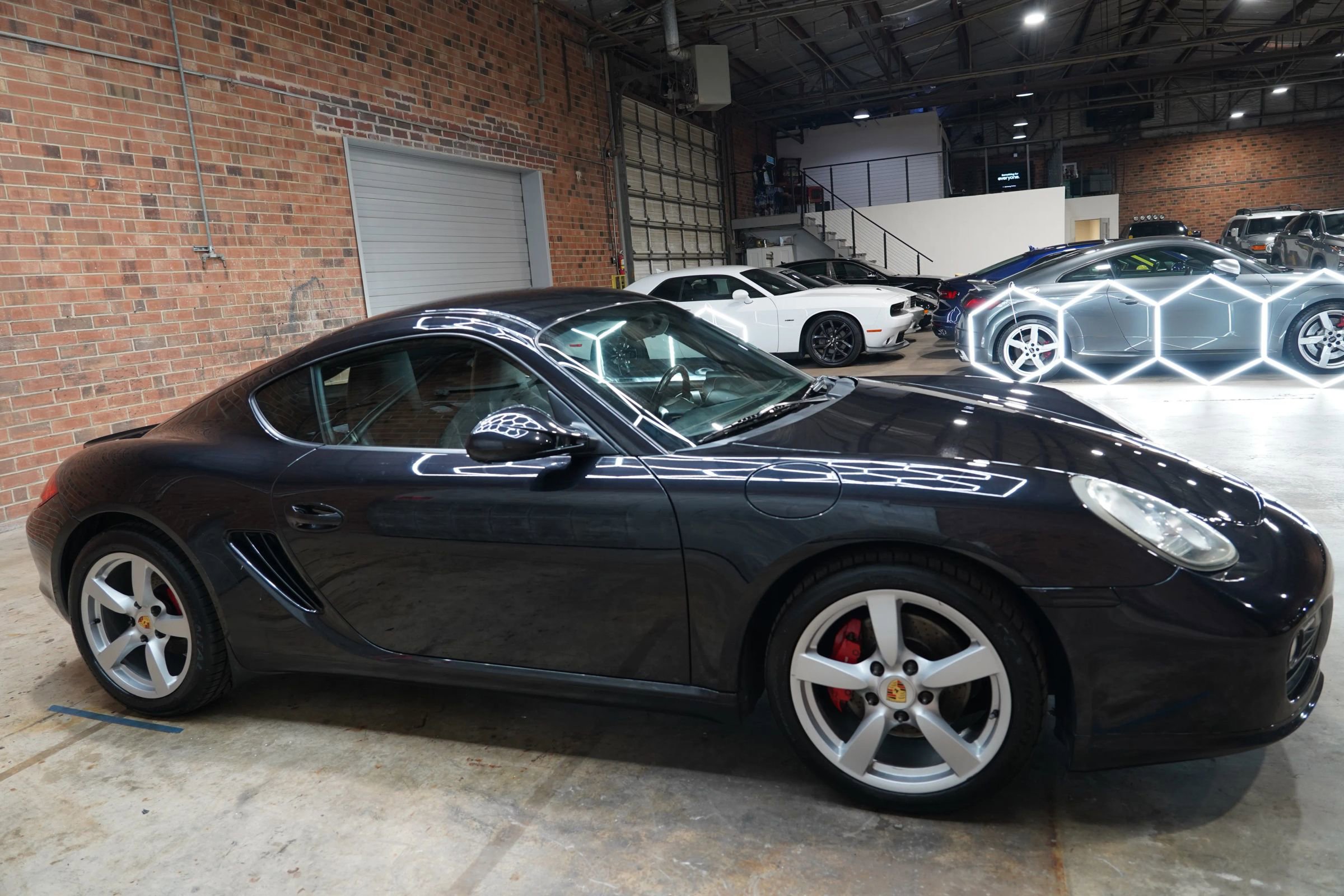 Used 2009 Porsche Cayman S image 2