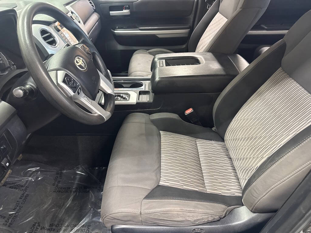 Used 2016 Toyota Tundra SR5 w/ SR5 Upgrade Package RWD image 11