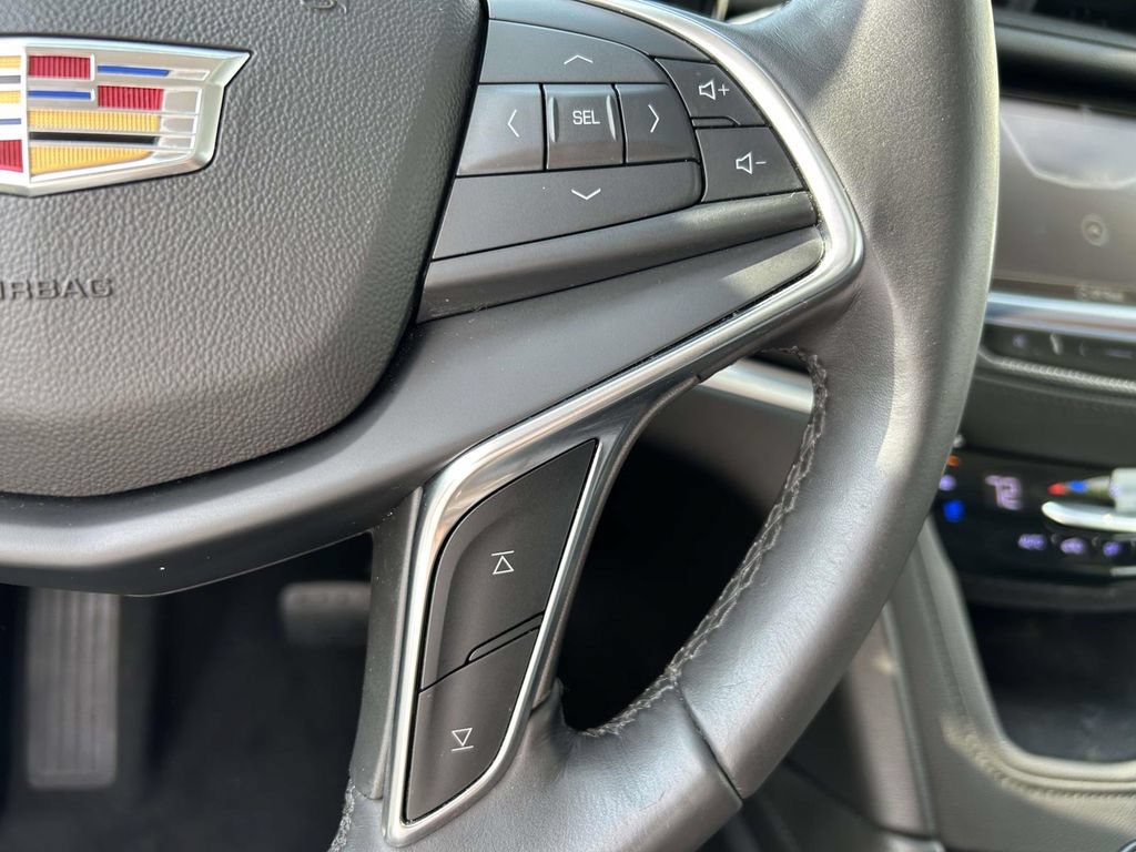 Used 2018 Cadillac XT5 Premium Luxury FWD image 24