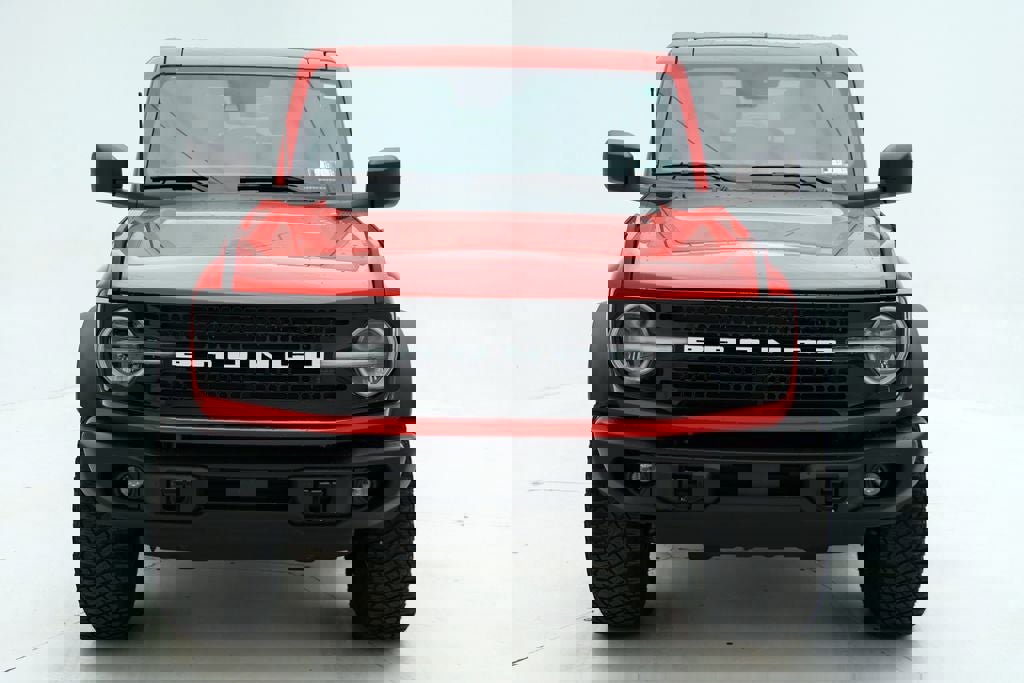 Used 2023 Ford Bronco Wildtrak image 5