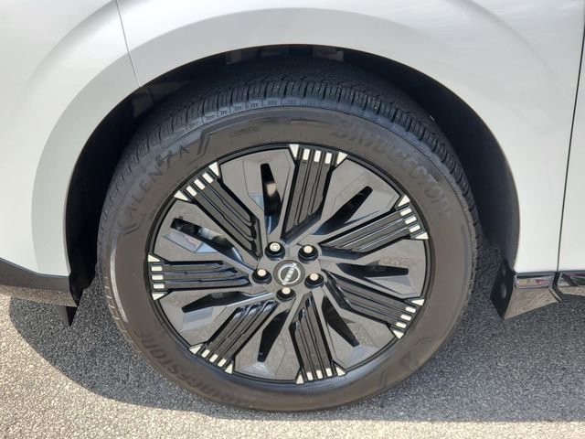 Certified 2025 Nissan Murano Platinum w/ Cargo Package AWD/4WD image 10