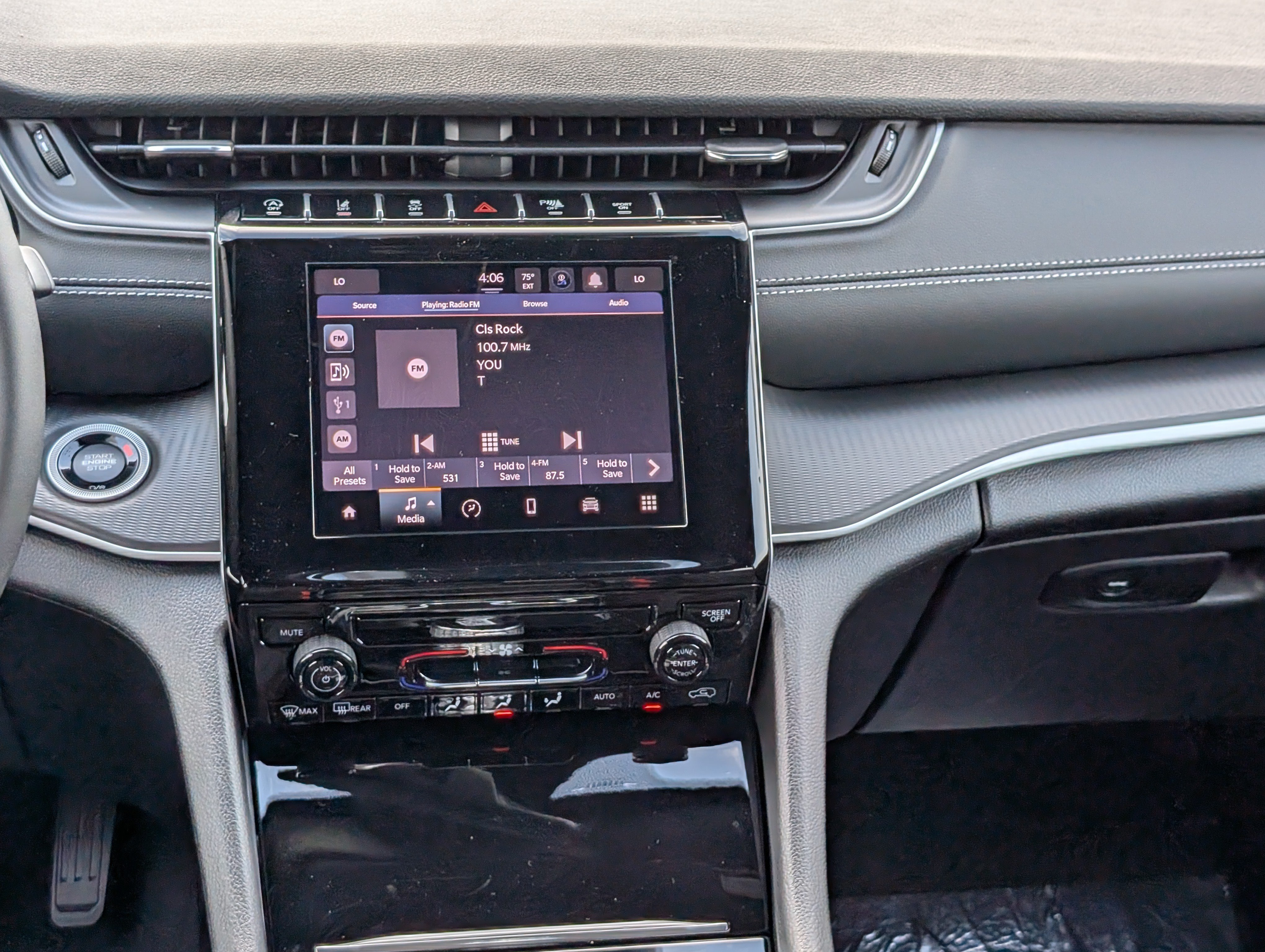 New 2026 Jeep Grand Cherokee Laredo AWD/4WD image 16
