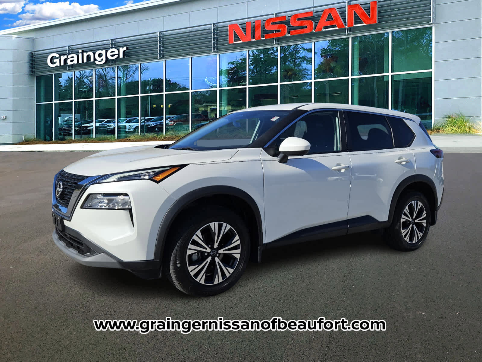 Used 2023 Nissan Rogue SV FWD image 2