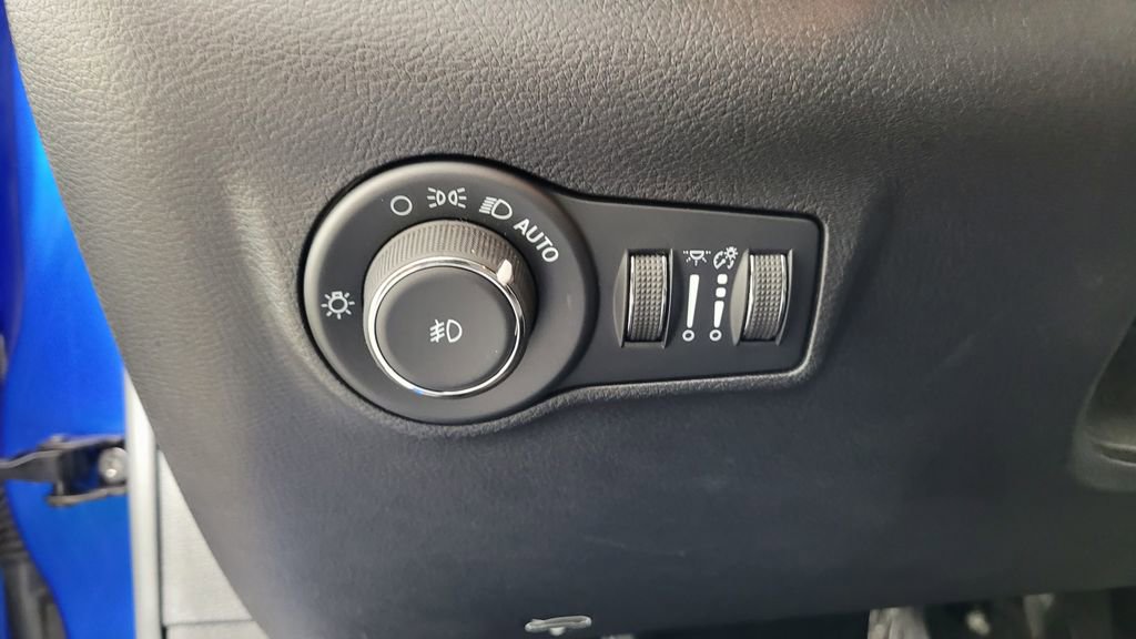 Used 2022 Jeep Compass Limited image 20