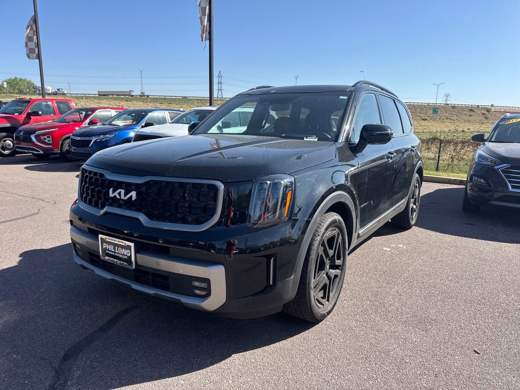 Used 2023 Kia Telluride SX Prestige X-Line AWD/4WD image 3