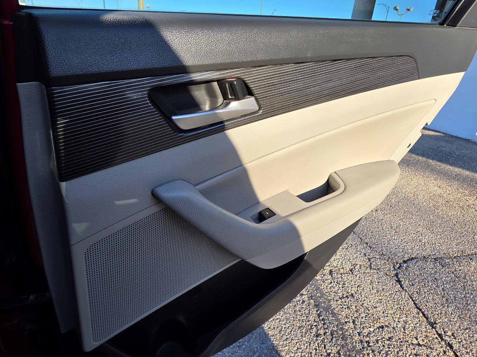 Used 2019 Hyundai Sonata Limited image 30