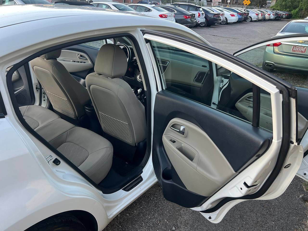 Used 2016 Kia Rio EX image 15