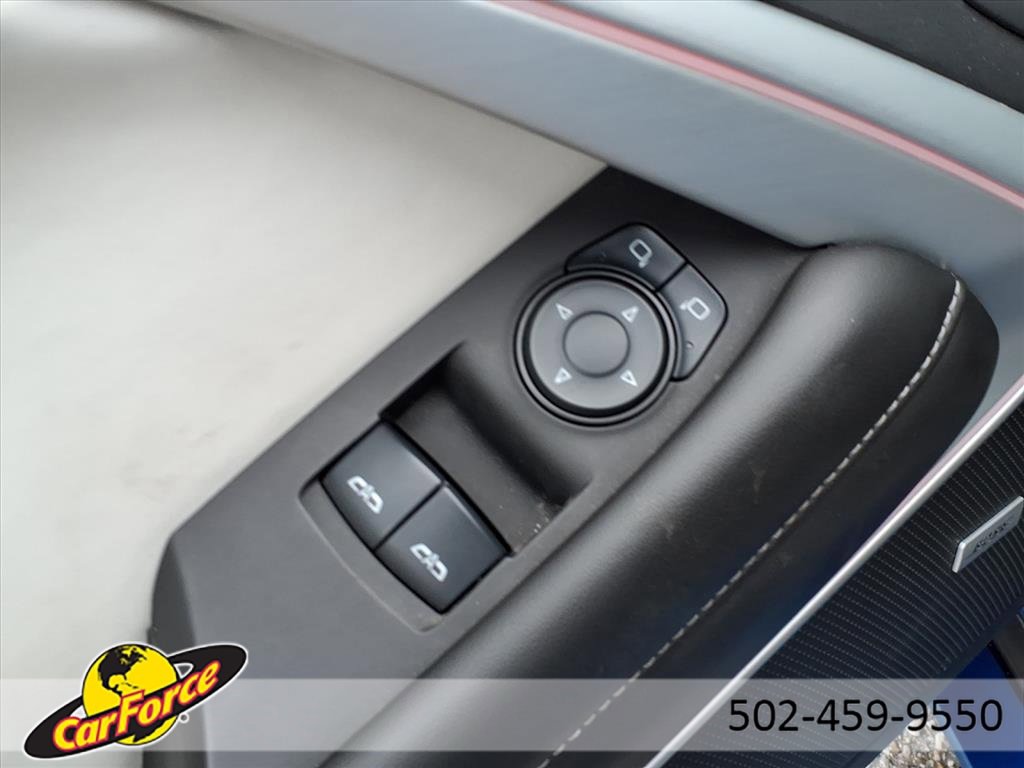 Used 2017 Chevrolet Camaro SS image 16