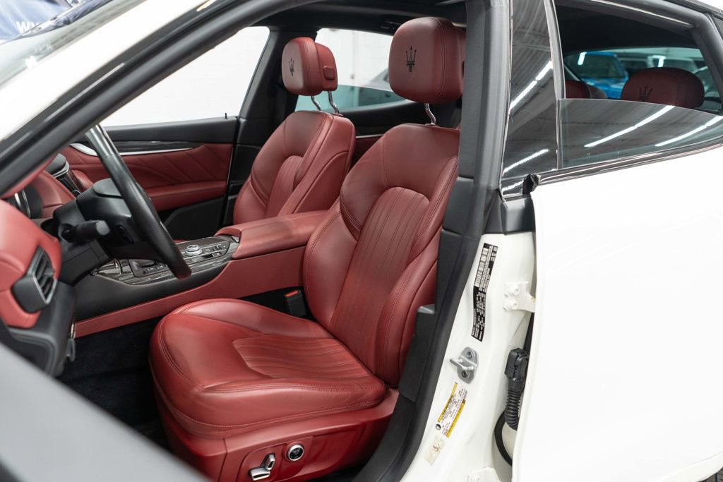 Used 2022 Maserati Levante GT AWD/4WD image 8
