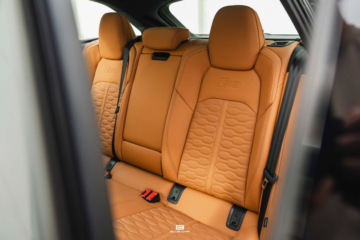 Used 2025 Audi RS 6 performance w/ Executive Package image 38