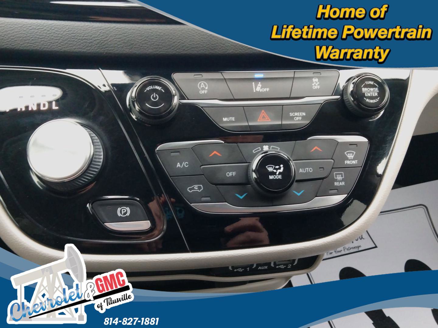 Used 2022 Chrysler Pacifica Touring-L image 24