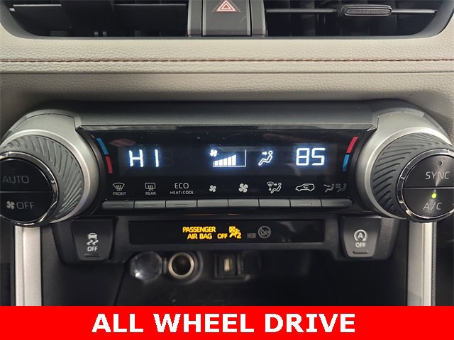 Used 2021 Toyota RAV4 XLE image 21