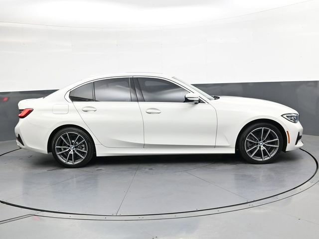 Used 2019 BMW 330i Sedan w/ Driving Assistance Package image 3