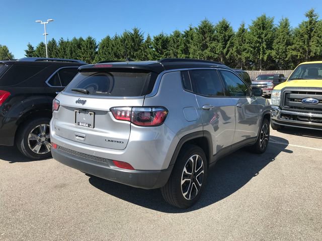 Used 2024 Jeep Compass Limited AWD/4WD image 2
