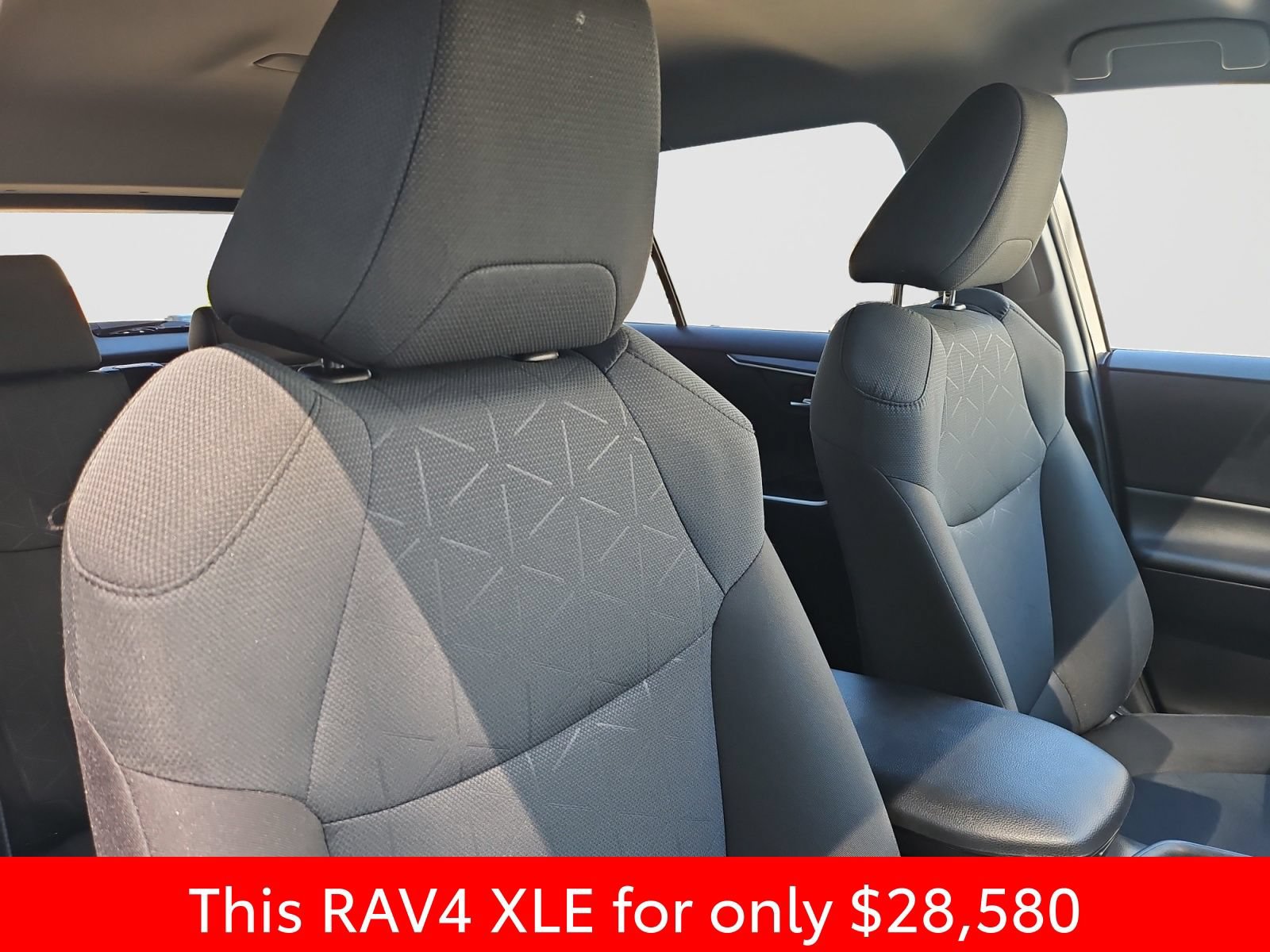 Used 2024 Toyota RAV4 XLE FWD image 18
