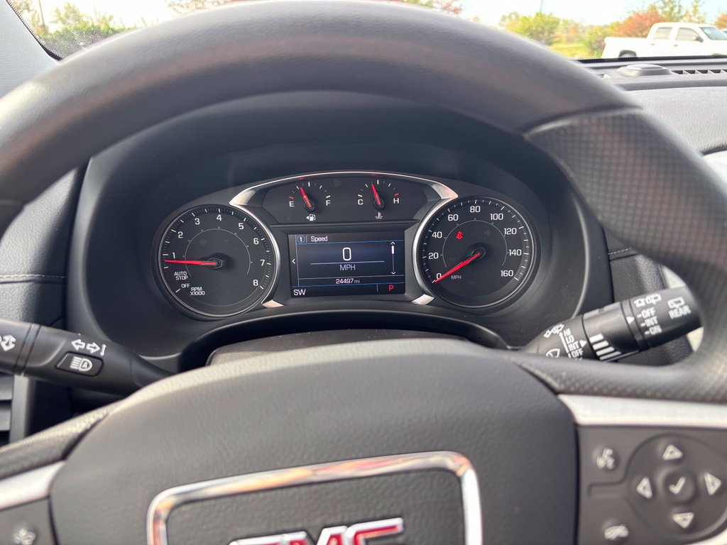 Used 2024 GMC Terrain SLE w/ Driver Convenience Package FWD image 33