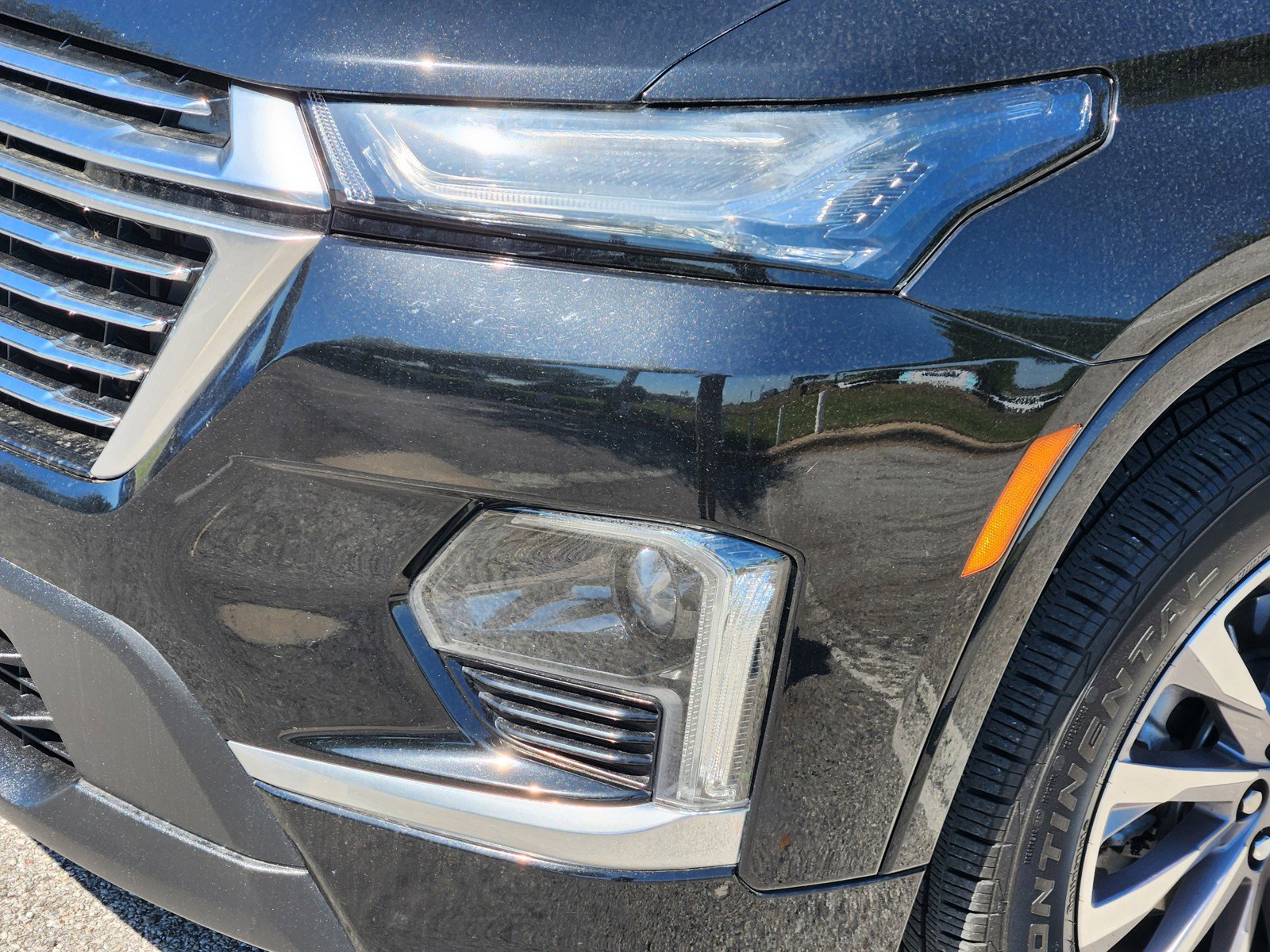 Used 2023 Chevrolet Traverse Premier FWD image 29