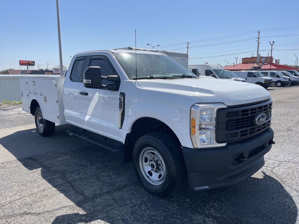 Used 2023 Ford F350 XL AWD/4WD image 16