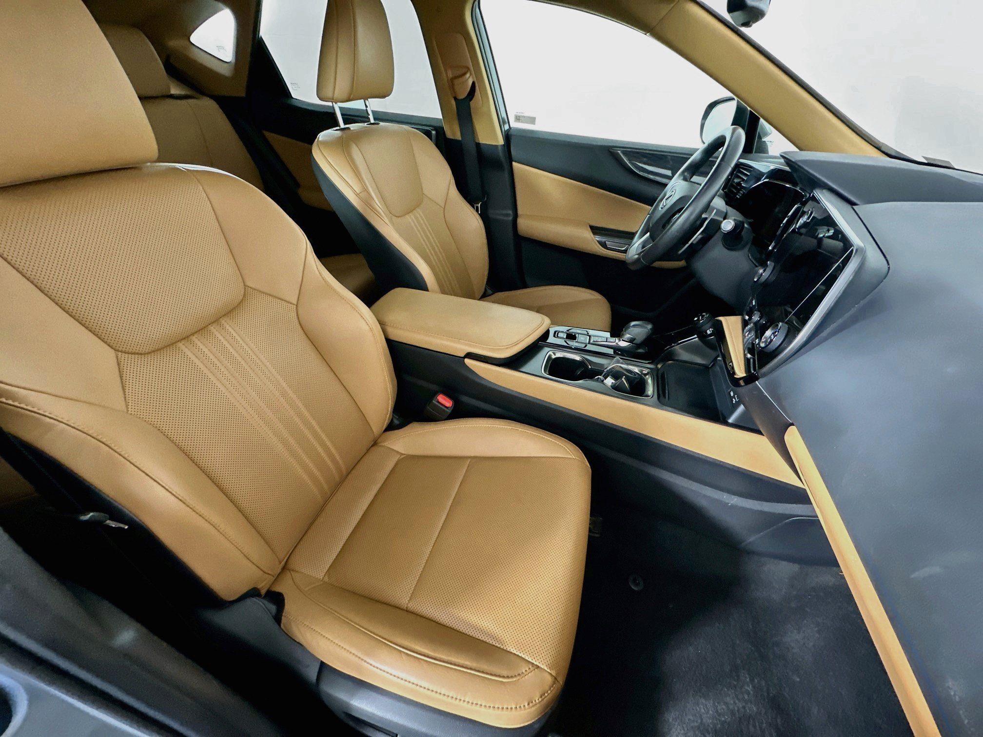 Used 2024 Lexus NX 250 FWD image 33