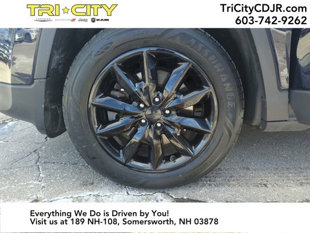 Used 2014 Jeep Cherokee Limited w/ Luxury Group image 34