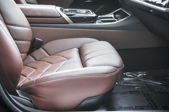 Used 2024 BMW 740i xDrive AWD/4WD image 24