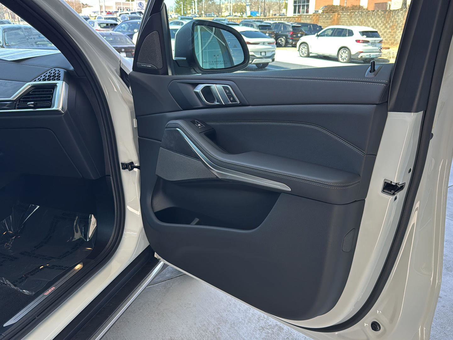 New 2026 BMW X5 sDrive40i w/ Premium Package image 13