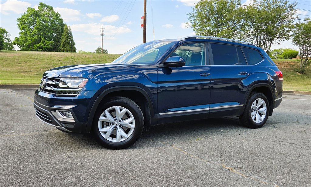Used 2018 Volkswagen Atlas SEL image 3