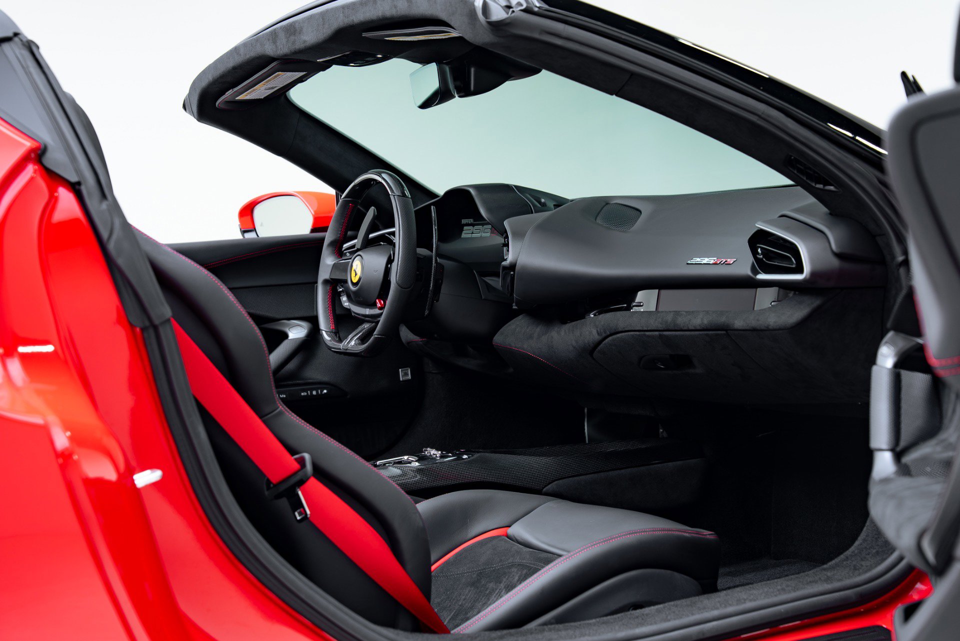 Used 2023 Ferrari 296 GTS RWD image 50