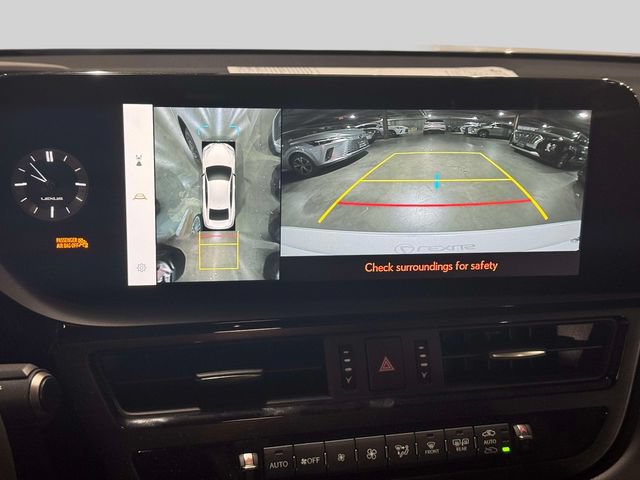 Used 2025 Lexus ES 300h w/ Technology Package FWD image 35