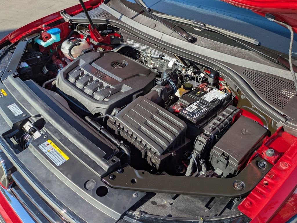 Used 2024 Volkswagen Tiguan SE R-Line image 23