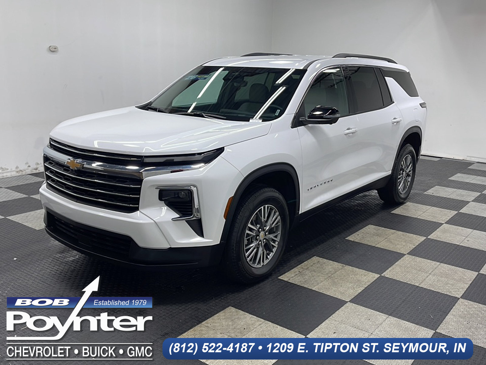 Used 2026 Chevrolet Traverse LT w/ Driver Confidence Package FWD image 1