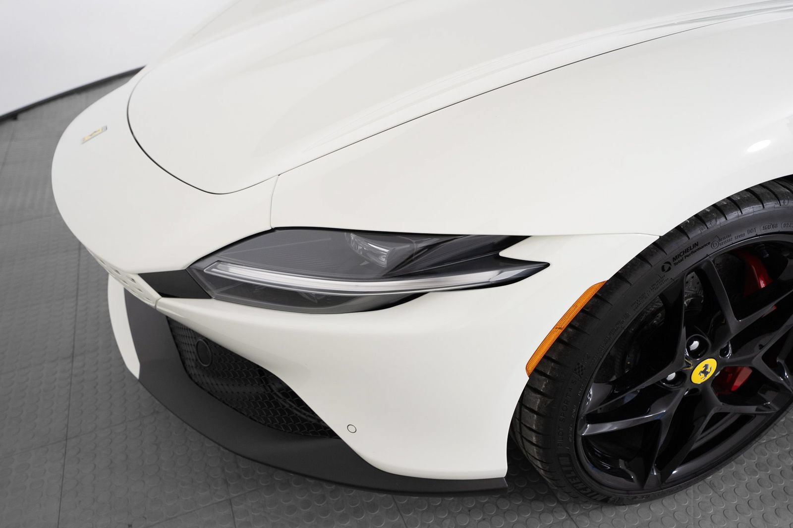 Certified 2025 Ferrari Roma Spider RWD image 14