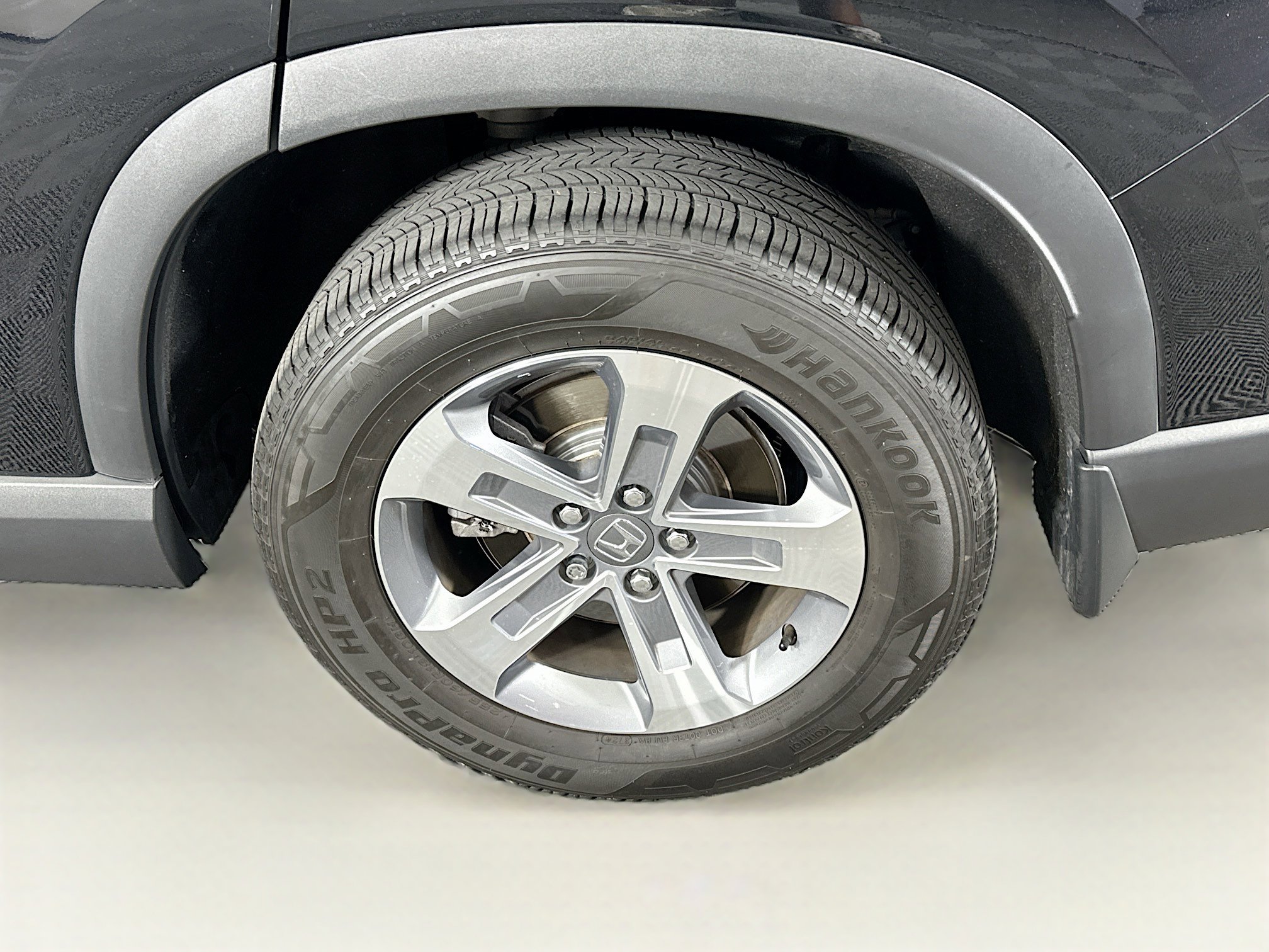 Used 2025 Honda Pilot EX-L image 11