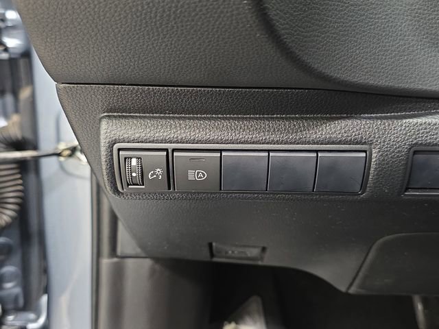 Certified 2021 Toyota Corolla SE w/ SE Premium Package image 23
