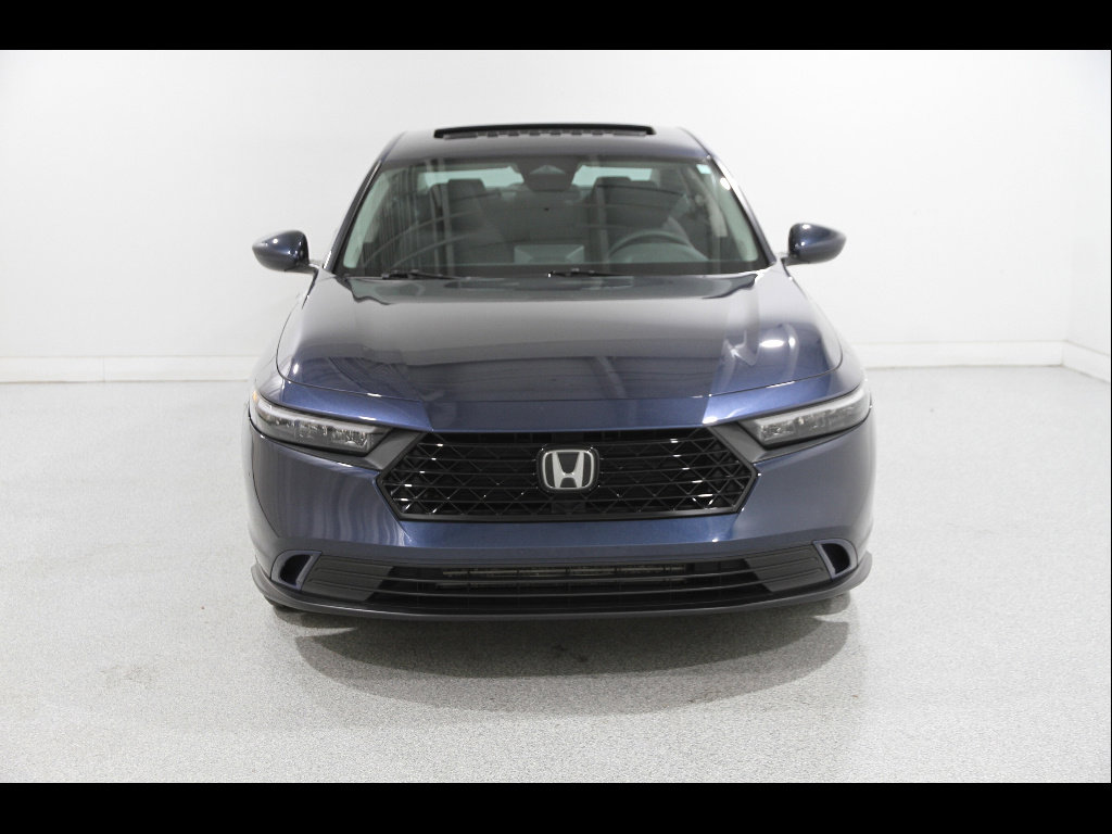 Used 2023 Honda Accord EX image 2