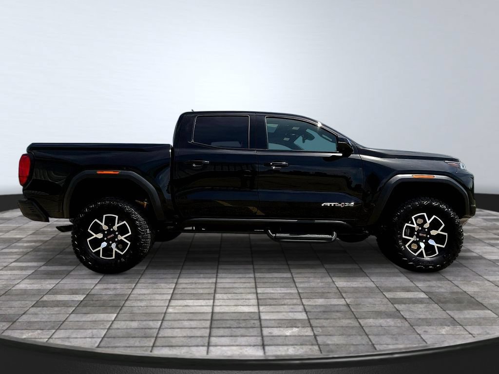 Used 2024 GMC Canyon AT4X AWD/4WD image 8